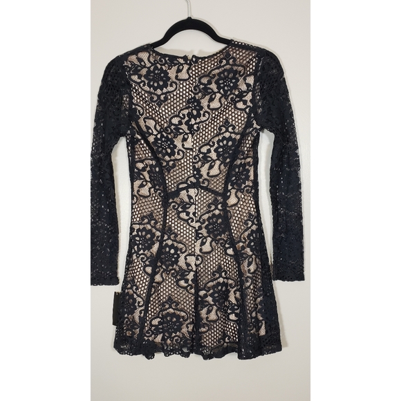 Black cocktail dress - Picture 1 of 5